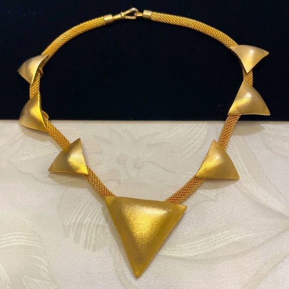 Vintage Robin Kahn Abstract Gold Necklace - Picture 4 of 15